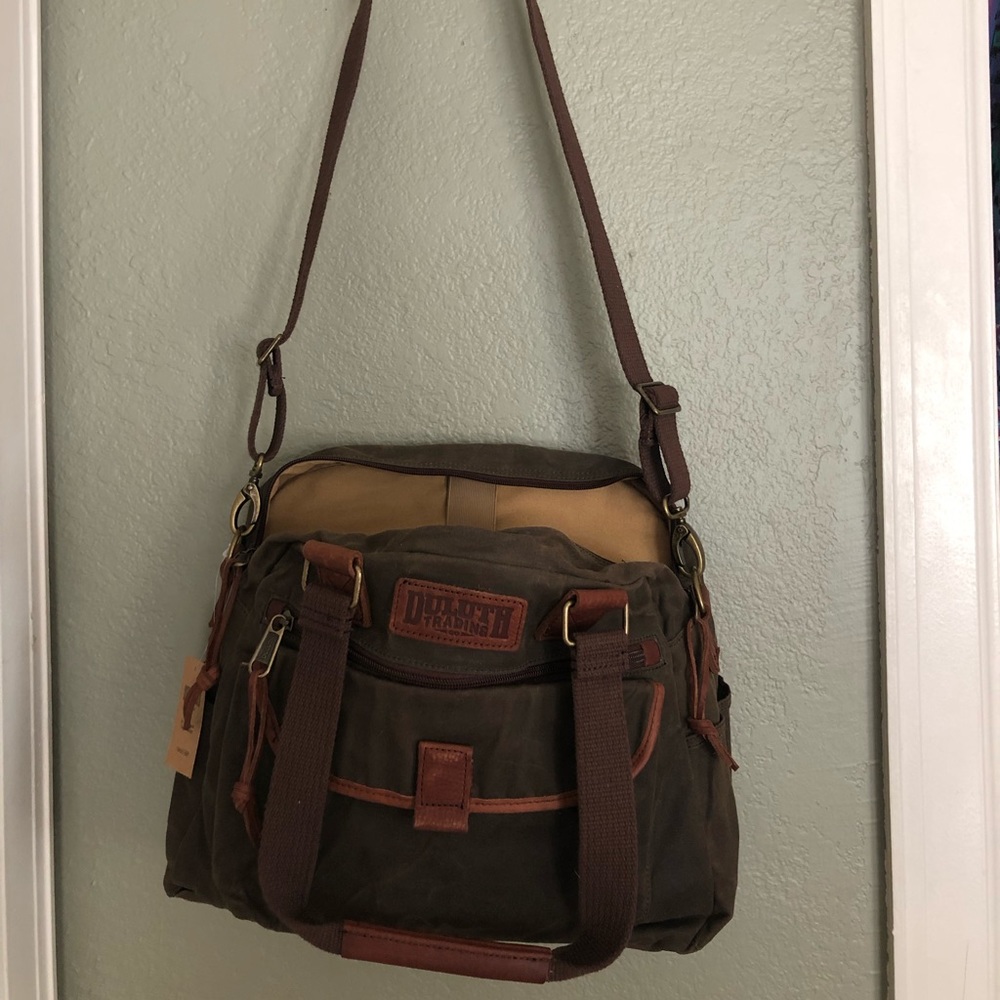 Duluth Oil Leather Business Tote